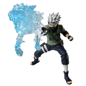 KAKASHI HATAKE HACIENDO CHIDORY EN FORMA DE PERRO NARUTO SHIPPUDEN BANPRESTO