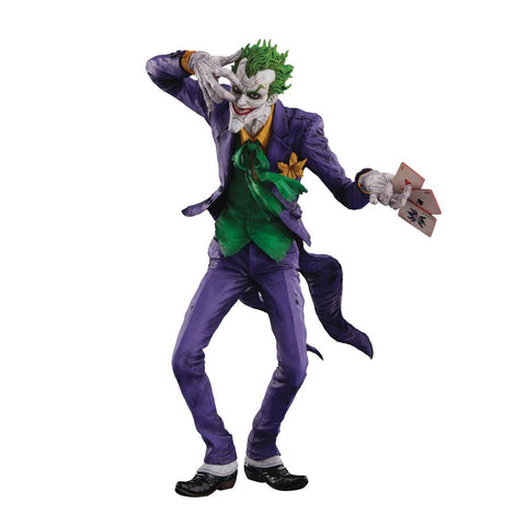 JOKER DE BATMAN ARKHAM CON CARTAS EN LA MANO UNION CREATIVE