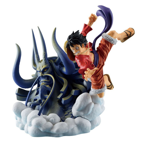 LUFFY SALTANDO SOBRE CABEZA METALICA DE KAIDO ONE PIECE BANPRESTO